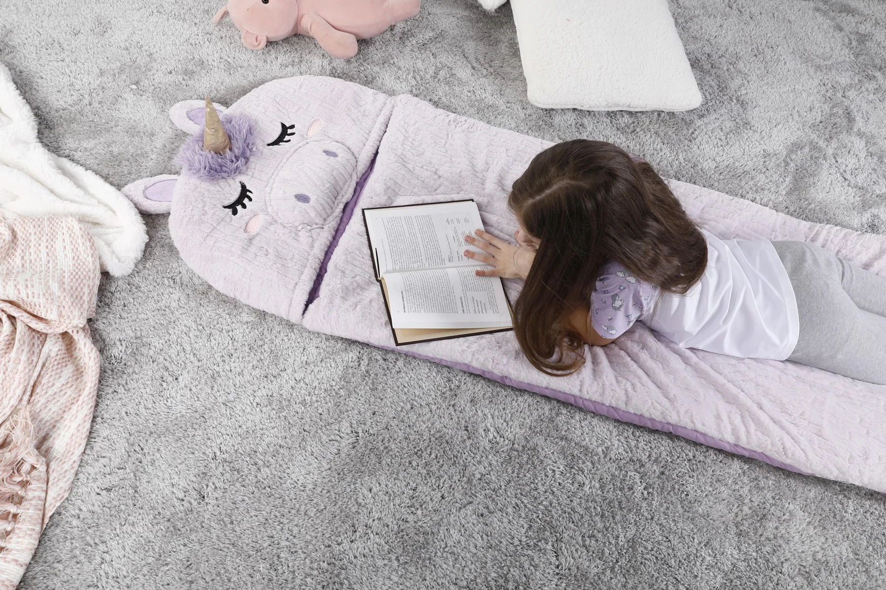 Lifestyle photography featuring a child and soft goods